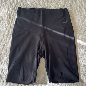Nike Zenvy Women's Black Bike Shorts